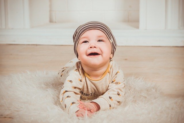 چشم نوزادان از 2 تا 4 ماهگی